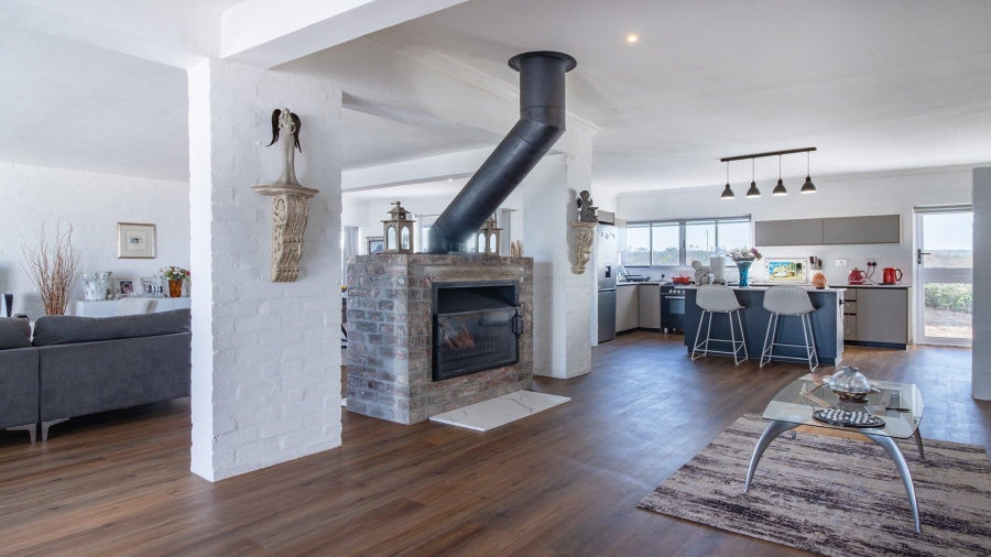 5 Bedroom Property for Sale in Grotto Bay Western Cape